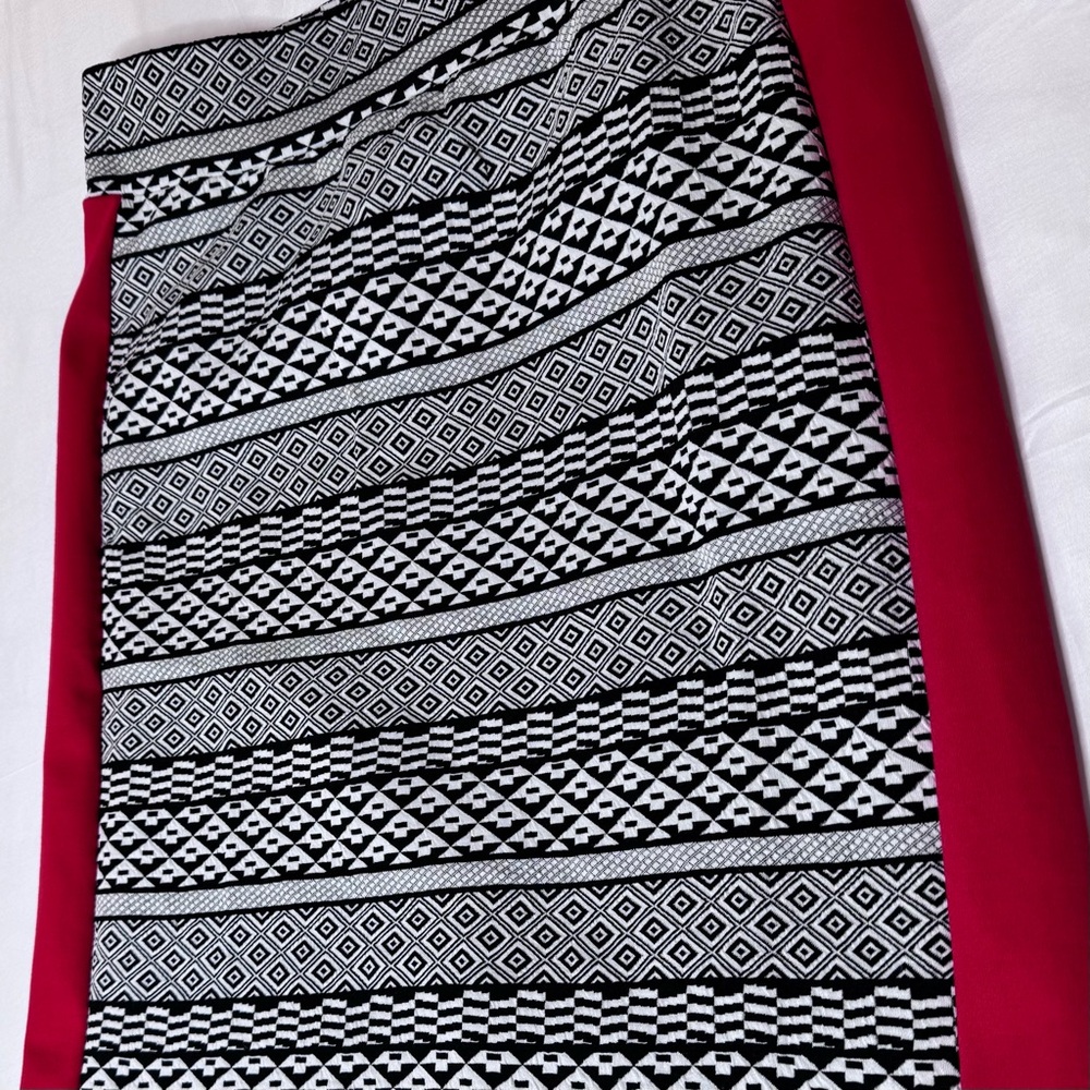 Eloquii Black and White Geometric Skirt